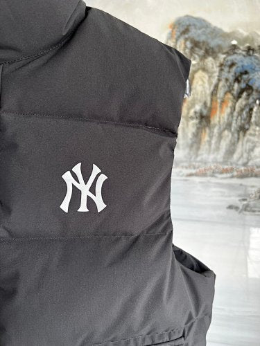 MLB NY Yankees Black Down Vest